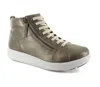 Strive Kensington In Bronze In Gold