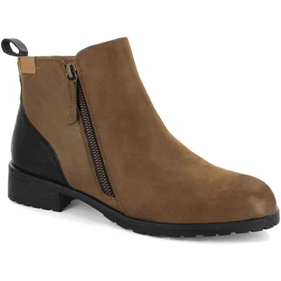 STRIVE WOMEN'S SANDRINGHAM BOOTS - WIDE