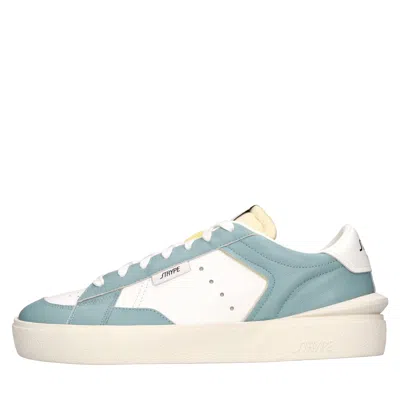 Strype Sneakers In White
