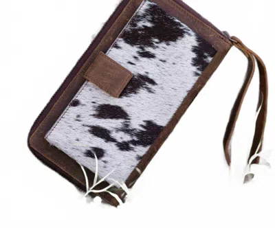 Sts Ranchwear Women's Bentley Tornado Cowhide Wallet In Brown