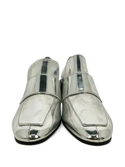 Pre-owned Stuart Weitzman 2010s Sawyer Block-heel Loafers In 银色