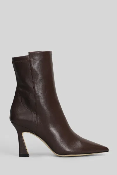 STUART WEITZMAN 5050 VINNIE HIGH HEELS ANKLE BOOTS IN BROWN LEATHER