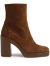 Stuart Weitzman Round Toe Zipped Anckle Boots In Brown
