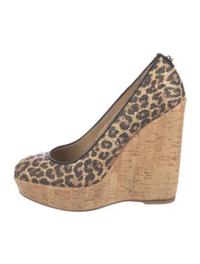 Pre-owned Stuart Weitzman Animal Print Pumps In Multi