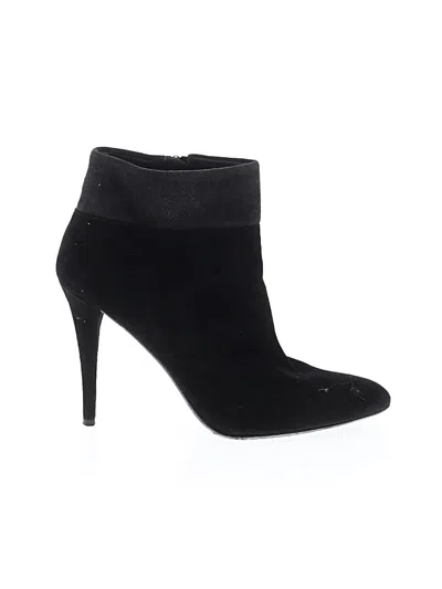 Pre-owned Stuart Weitzman Ankle Boots In Black