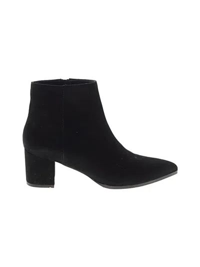 Pre-owned Stuart Weitzman Ankle Boots In Black