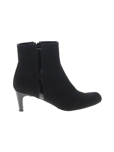 Pre-owned Stuart Weitzman Ankle Boots In Black