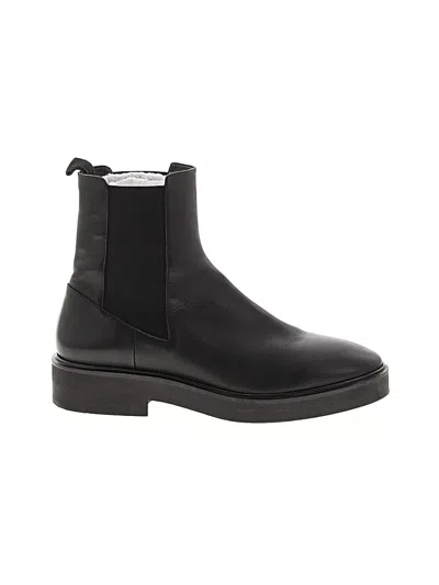 Pre-owned Stuart Weitzman Ankle Boots In Black