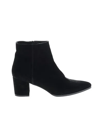 Pre-owned Stuart Weitzman Ankle Boots In Black