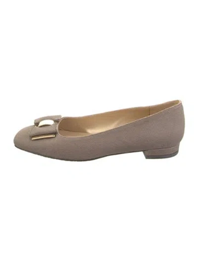 Pre-owned Stuart Weitzman Ballet Flats In Neutral