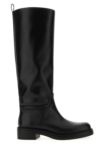 STUART WEITZMAN BLACK LEATHER CELIA BOOTS