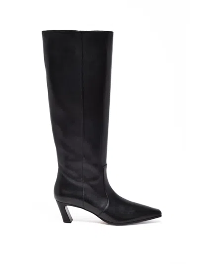 Stuart Weitzman Black Leather Pointed Boots