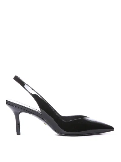Stuart Weitzman Black Slingback Pointed Toe Elasticized In Black
