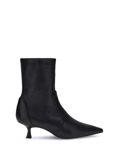 Stuart Weitzman Boots In Black