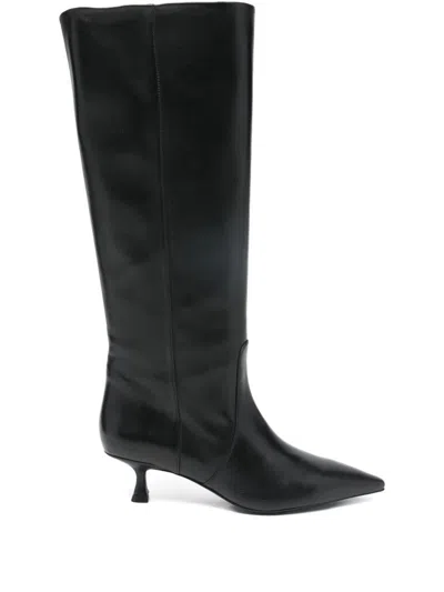 Stuart Weitzman Boots In Black