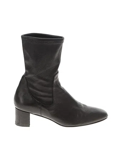Pre-owned Stuart Weitzman Boots In Black