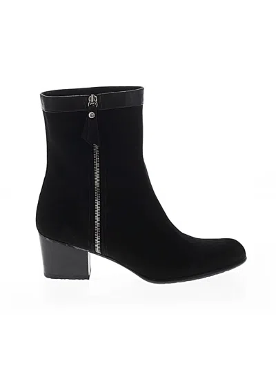 Pre-owned Stuart Weitzman Boots In Black