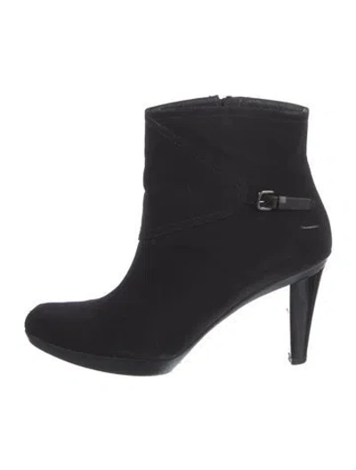 Pre-owned Stuart Weitzman Boots In Black