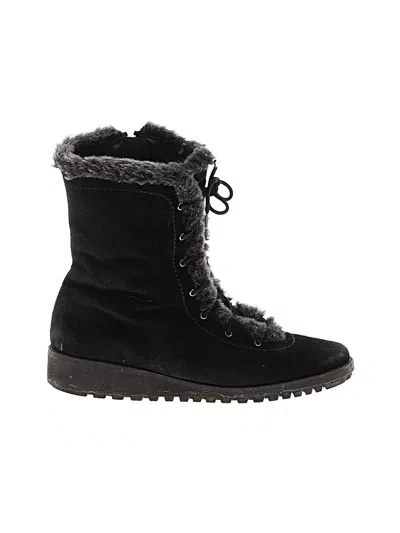 Pre-owned Stuart Weitzman Boots In Black