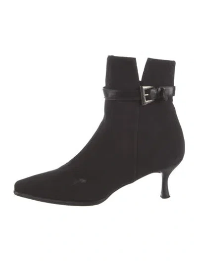 Pre-owned Stuart Weitzman Boots In Black