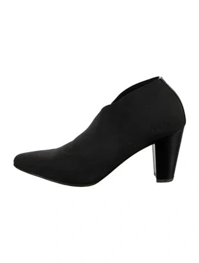 Pre-owned Stuart Weitzman Boots In Black