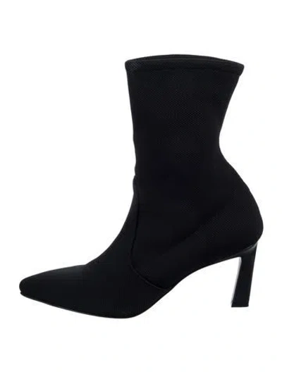 Pre-owned Stuart Weitzman Boots In Black