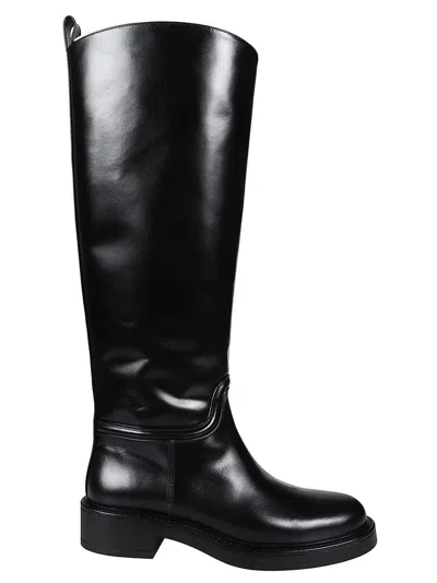 STUART WEITZMAN STUART WEITZMAN BOOTS