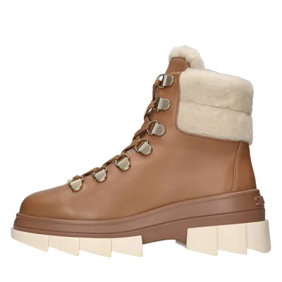Stuart Weitzman Boots In Brown