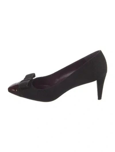 Pre-owned Stuart Weitzman Bow Accents Pumps In Black