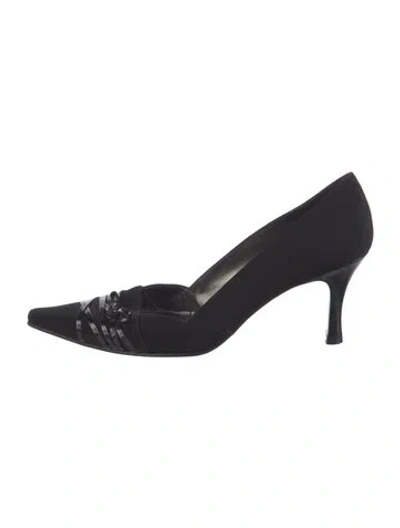 Pre-owned Stuart Weitzman Bow Accents Pumps In Black
