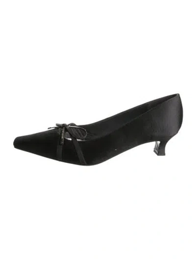 Pre-owned Stuart Weitzman Bow Accents Pumps In Black