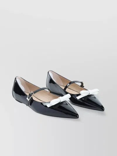 STUART WEITZMAN BOW PATENT LEATHER POINTED TOE BALLERINAS