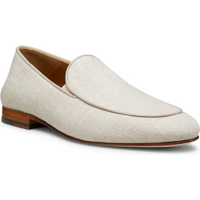 Stuart Weitzman Briggs Loafer In Ivory.