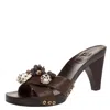 Stuart Weitzman Brown Leather Conch Shell And Bead Embellished Wooden Platform Sandals In Brown