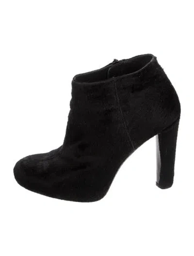 Pre-owned Stuart Weitzman Calf Hair Boots In Black