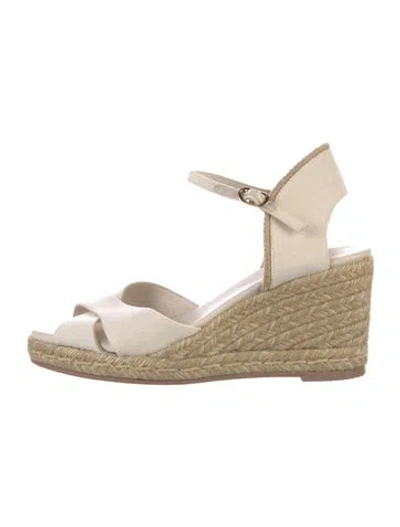 Pre-owned Stuart Weitzman Canvas Espadrilles In Neutrals/white
