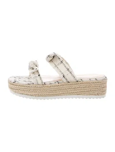 Pre-owned Stuart Weitzman Canvas Espadrilles In White