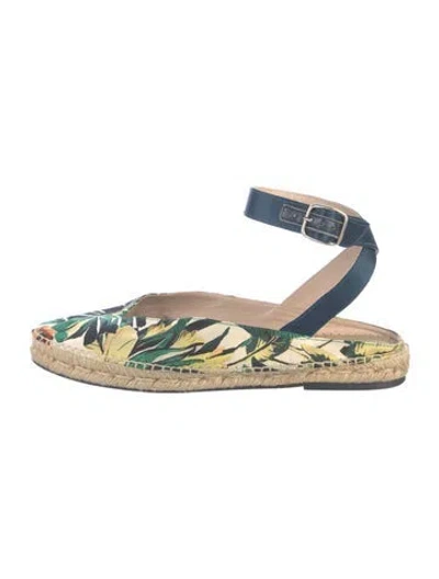 Pre-owned Stuart Weitzman Canvas Floral Print Espadrilles In Green