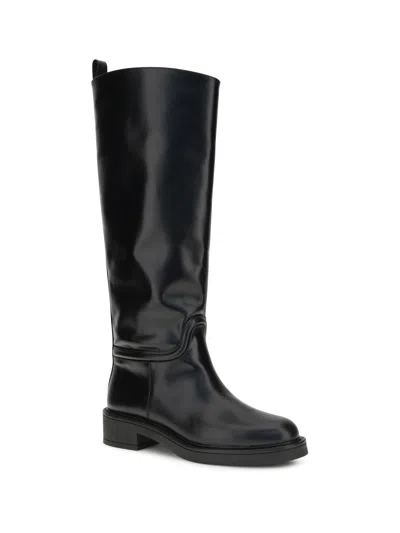 STUART WEITZMAN STUART WEITZMAN CELIA BOOTS