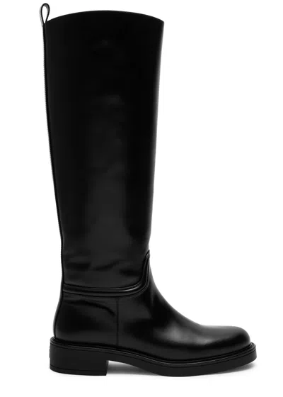 Stuart Weitzman Celia Riding Boots In Black