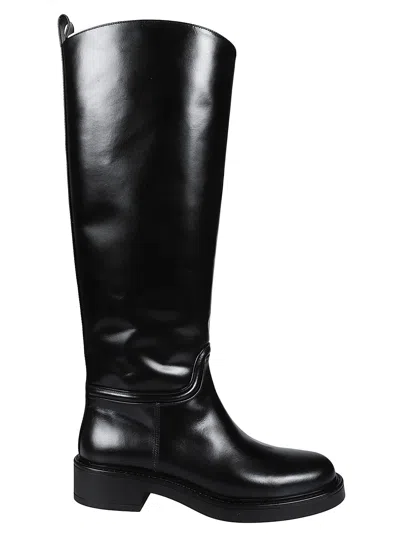 STUART WEITZMAN CELIA RIDING BOOTS