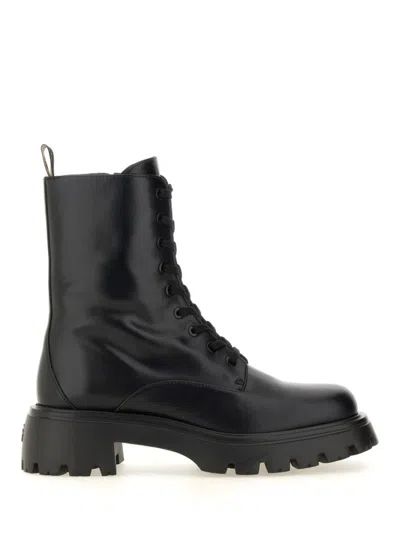 STUART WEITZMAN CHUNKY SOLE BLACK CALF LEATHER BOOTS