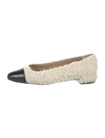 Pre-owned Stuart Weitzman Colorblock Pattern Beaded Accents Flats In Neutral