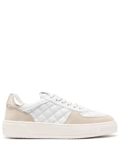 Stuart Weitzman Courtside Sleek Sneakers In 中性色