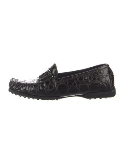 Pre-owned Stuart Weitzman Crocodile Loafers In Brown