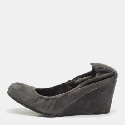 Stuart Weitzman Dark Grey Suede Scrunch Wedge Pumps Size 37.5 In Gray
