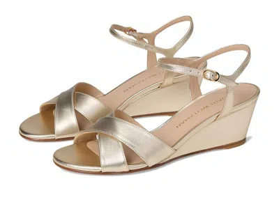 Stuart Weitzman Dayna Demi Wedge In Gold