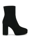 Stuart Weitzman Dayna Platform Bootie In Black