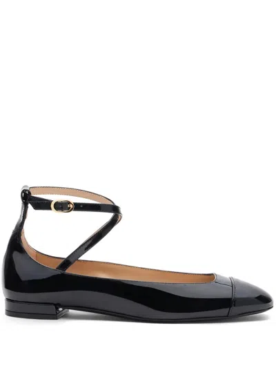 Stuart Weitzman Eden Strap Flat