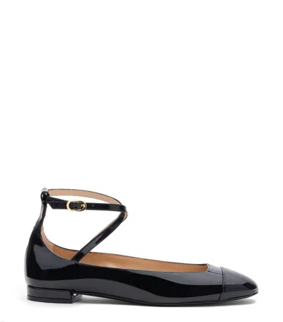STUART WEITZMAN STUART WEITZMAN, EDEN STRAP FLAT, LAST CHANCE, BLACK, PATENT